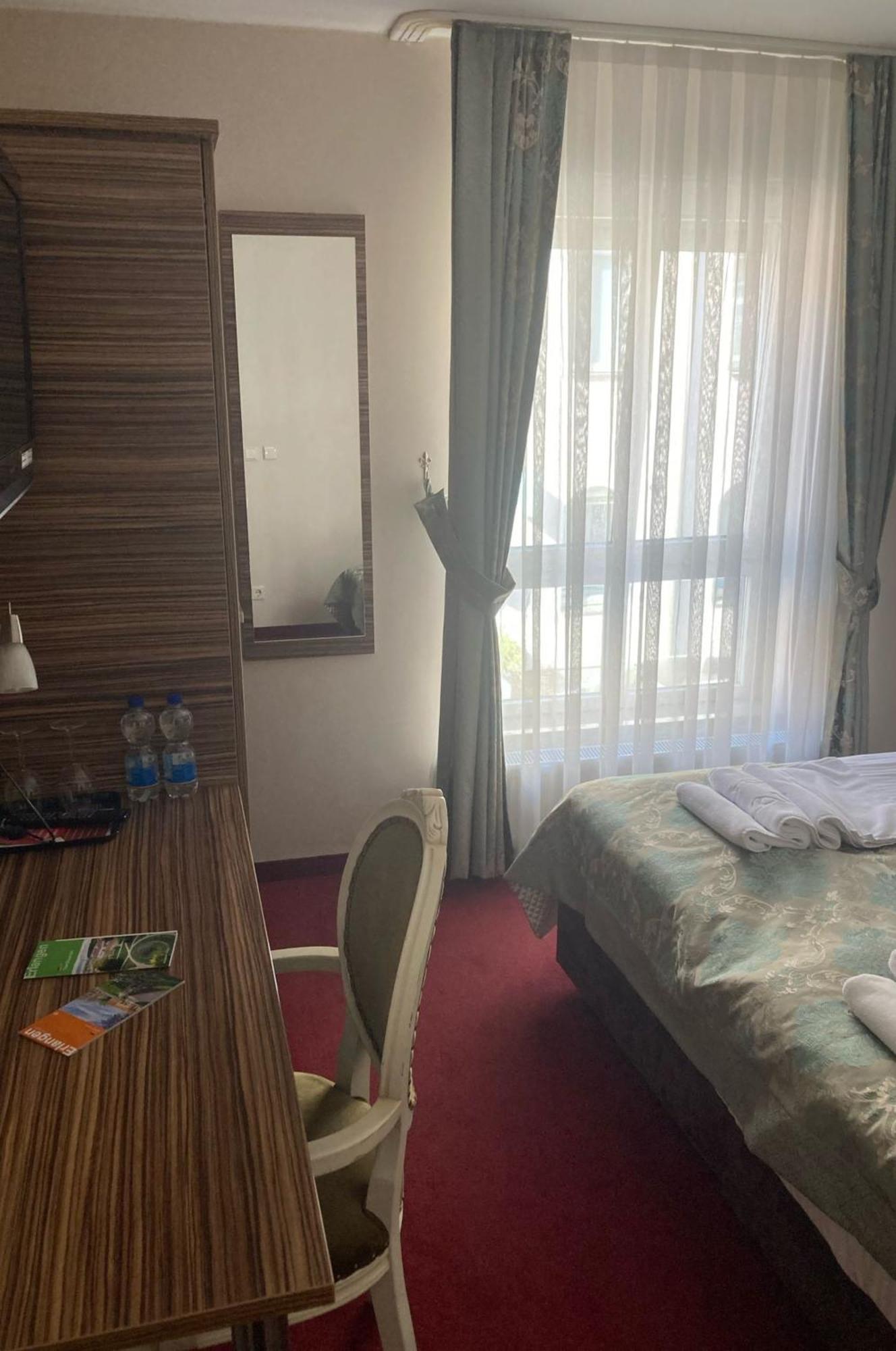 Hotel Erde