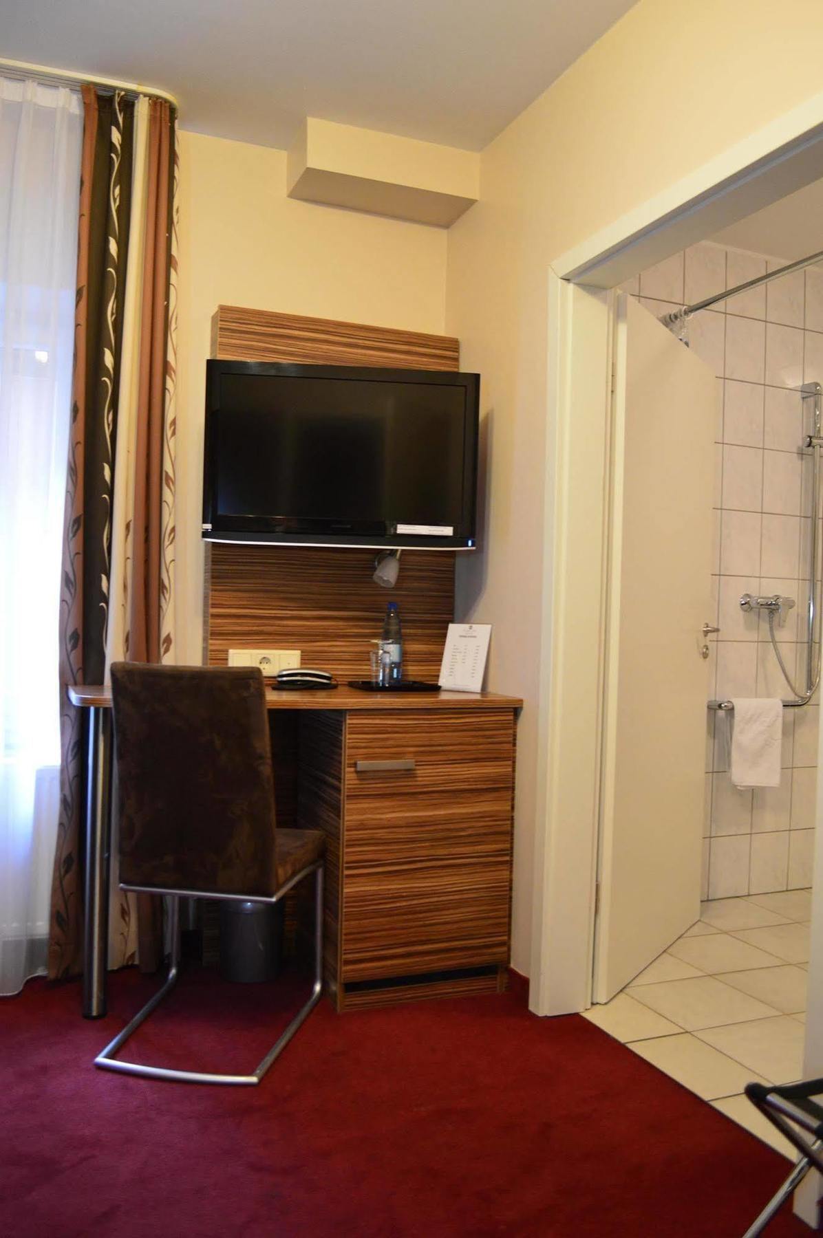 Erde Hotel 3*