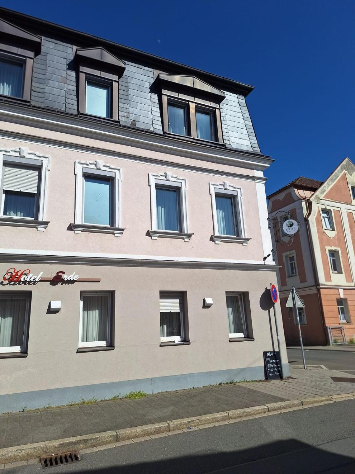 Hotel Erde