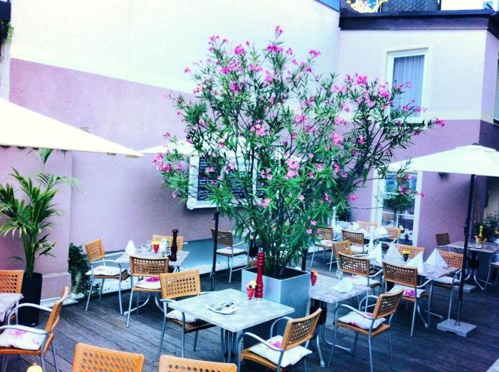 Hotel Erde